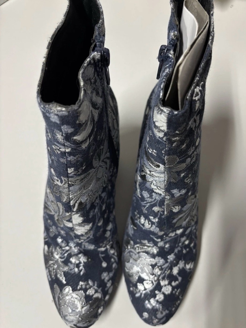 Merona Arie Blue Floral Brocade Metallic Block Heel Ankle Boots- Size 7.5